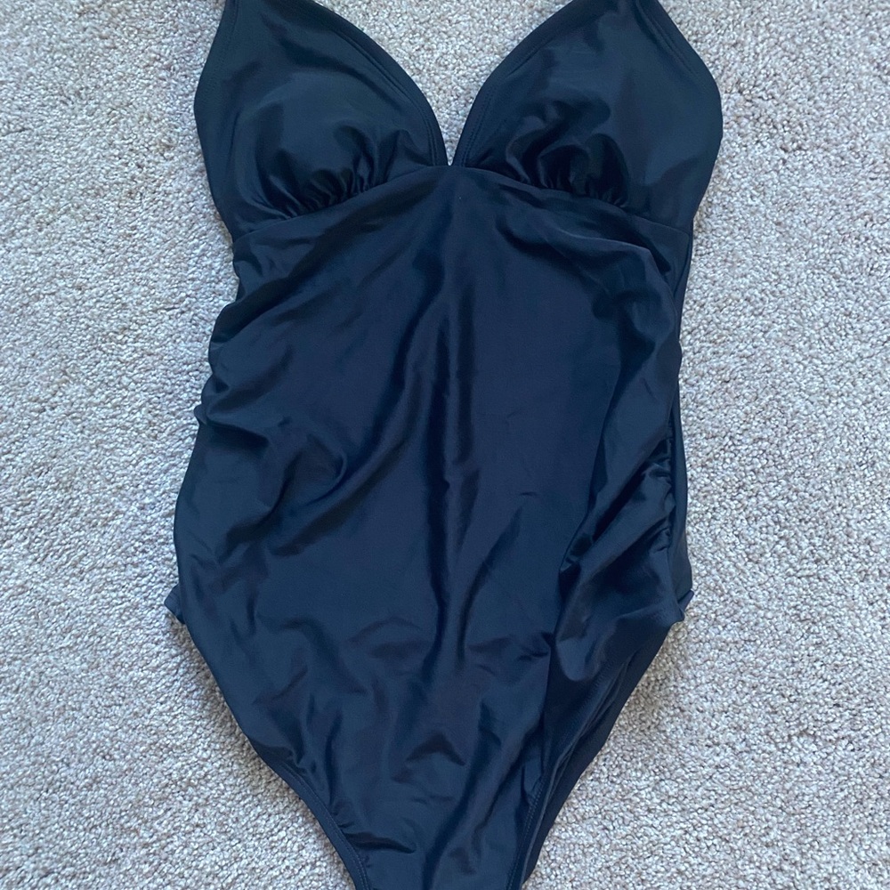 CupShe Black V neck one piece with adjustable straps